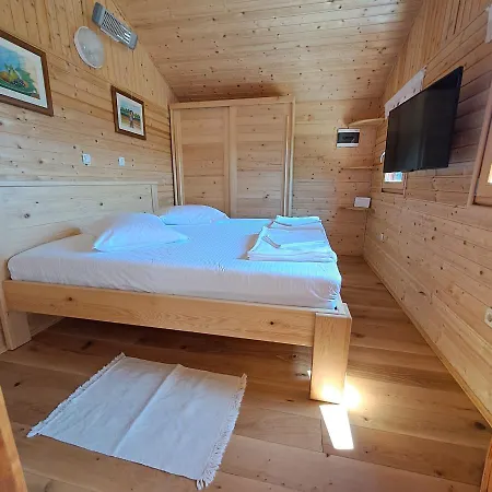 Vineyard House 度假居