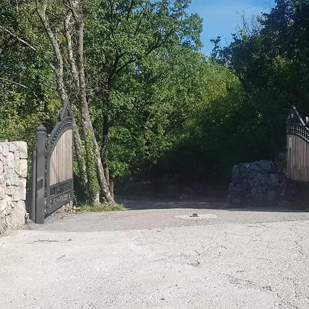 度假居 Vineyard House *