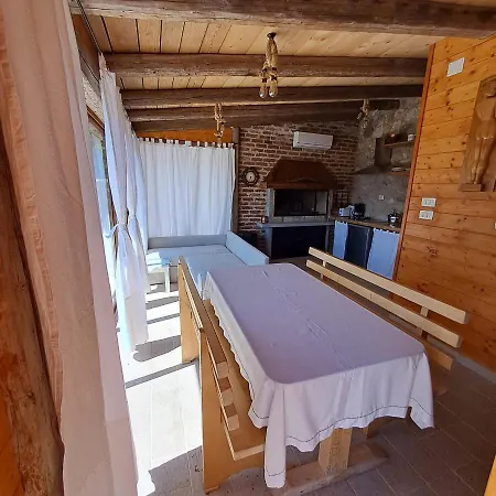 Vineyard House Holiday home Grizane-Belgrad